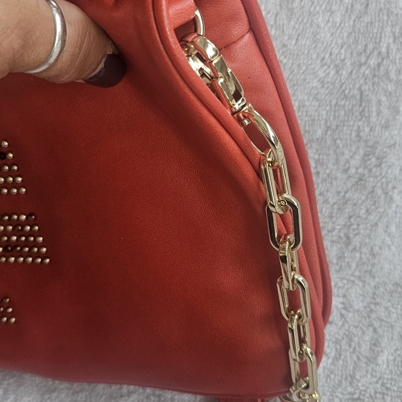 Tory Burch Reva Red Leather Detachable Chain Link Shoulder Bag/Crossbody/Clutch - Picture 2 of 8